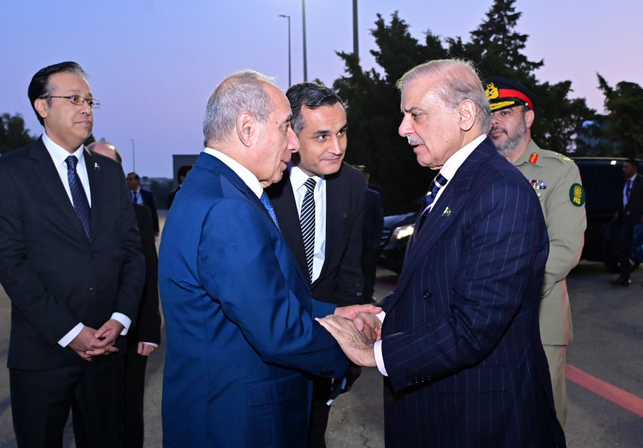 Şahbaz Şərifin Azərbaycana səfəri başa çatıb