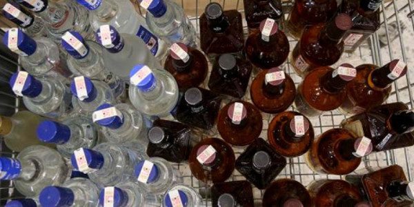 Rusiyalı narkoloq: Alkoqol gənclər arasında dəbdən düşüb