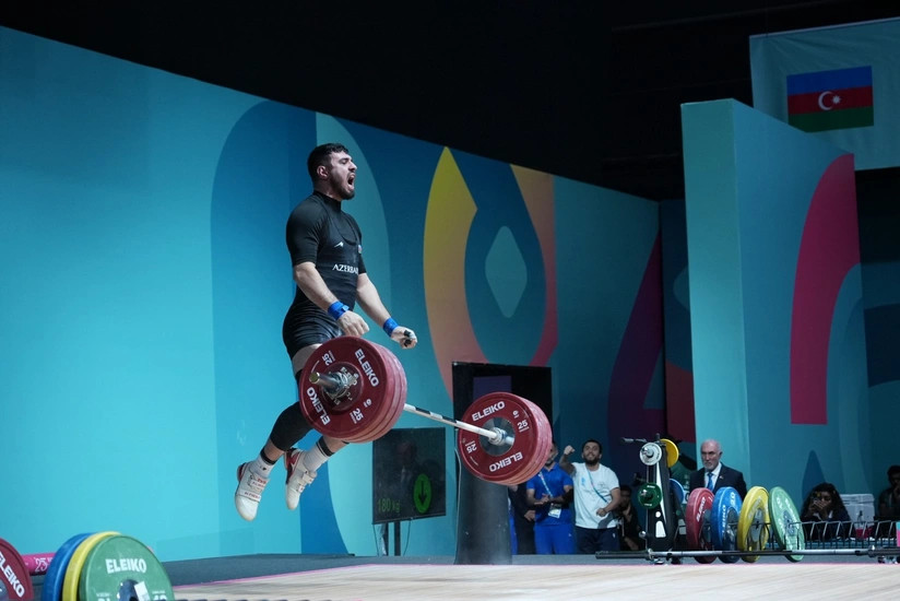 Azərbaycan ağırlıqqaldıranı İslamiadada gümüş medal əldə edib -