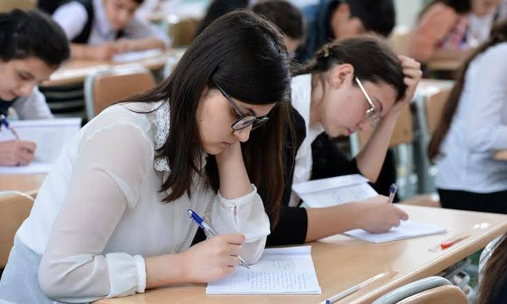Eksternat imtahanlarına sənəd qəbuluna başlanılıb