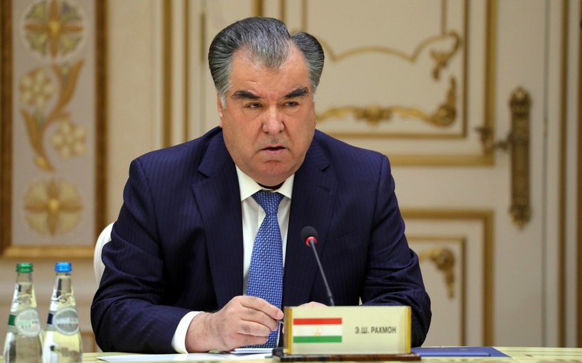 Emoməli Rəhmon Prezident İlham Əliyevi təbrik edib