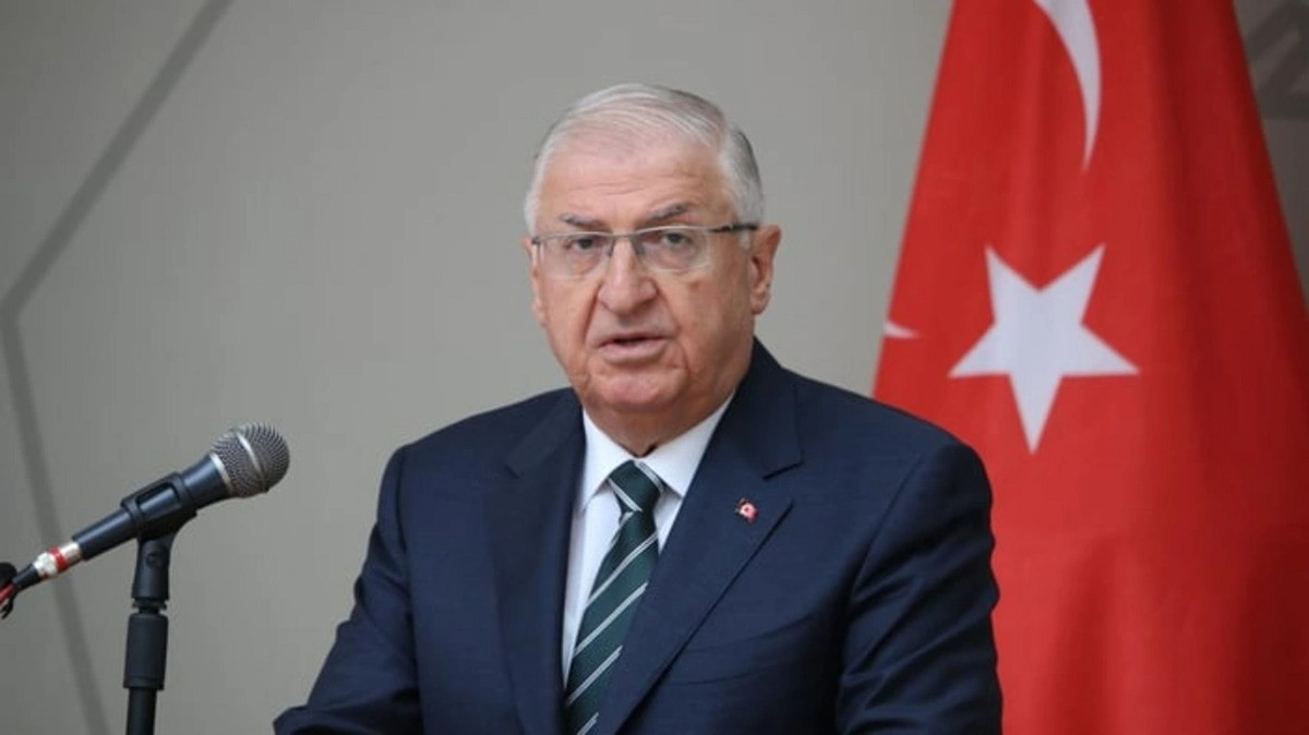 Yaşar Gülər: Təyyarənin "qara qutusu"sunun təhlili iki ay vaxt alacaq