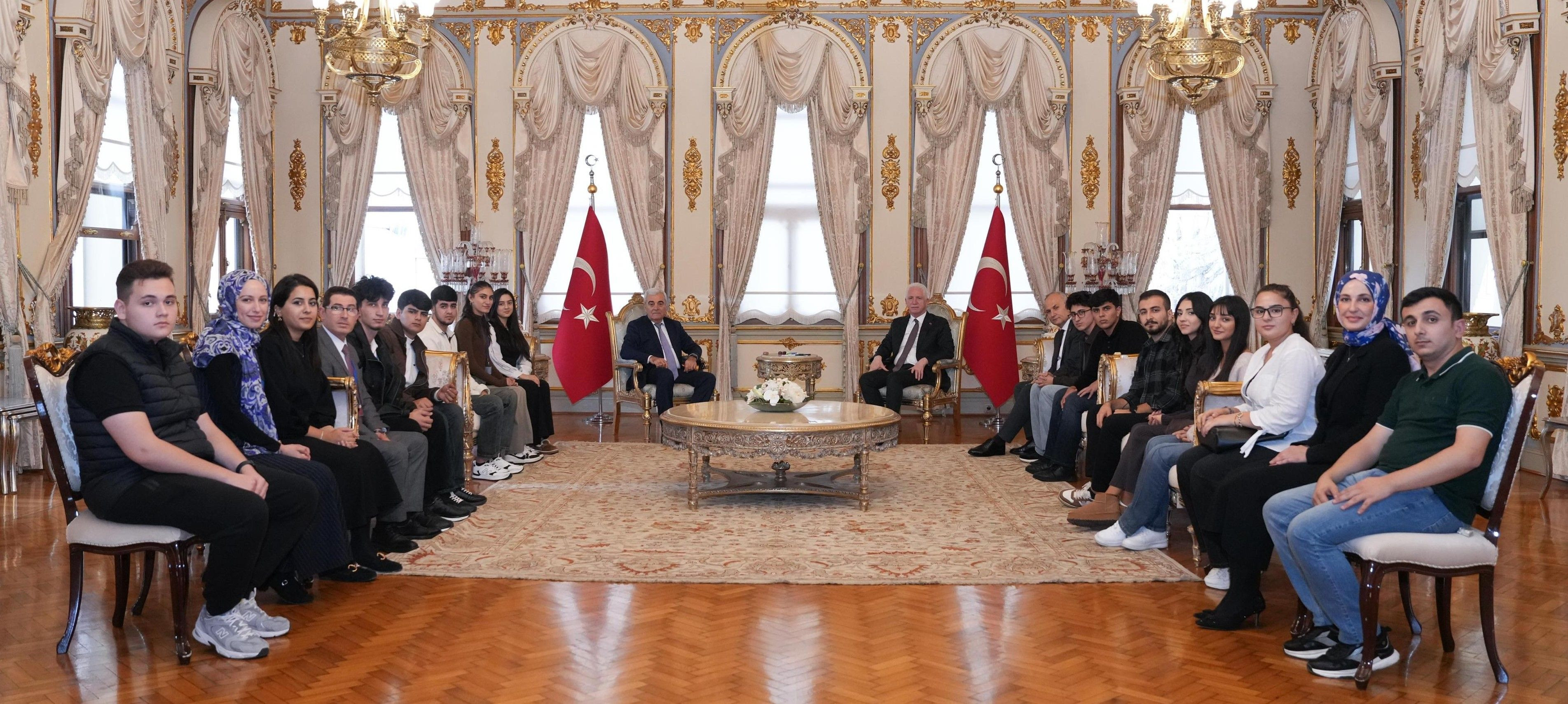 Vətən müharibəsinin şəhid və qazilərinin əmanətlərinin İstanbul səfəri başa çatıb