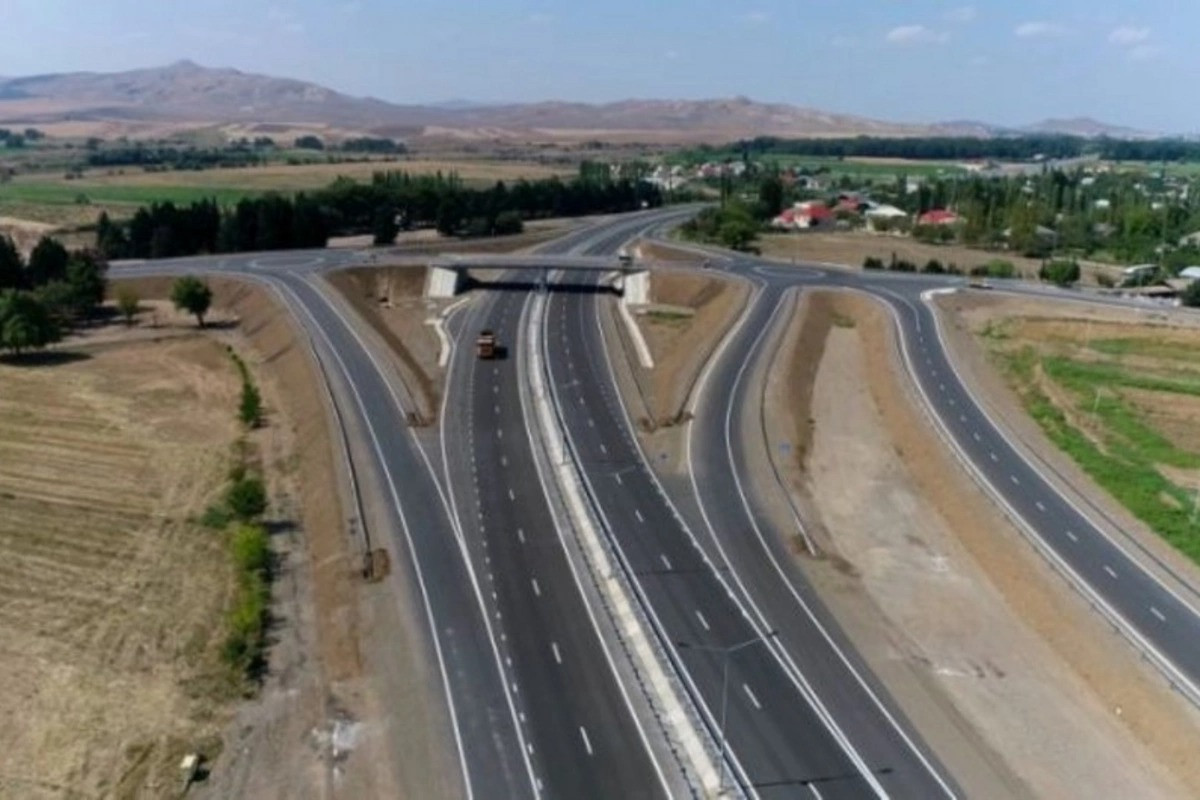 Bakı–Ələt–Qazax magistralının sonuncu hissəsinin genişləndirilməsi yekunlaşmaq üzrədir