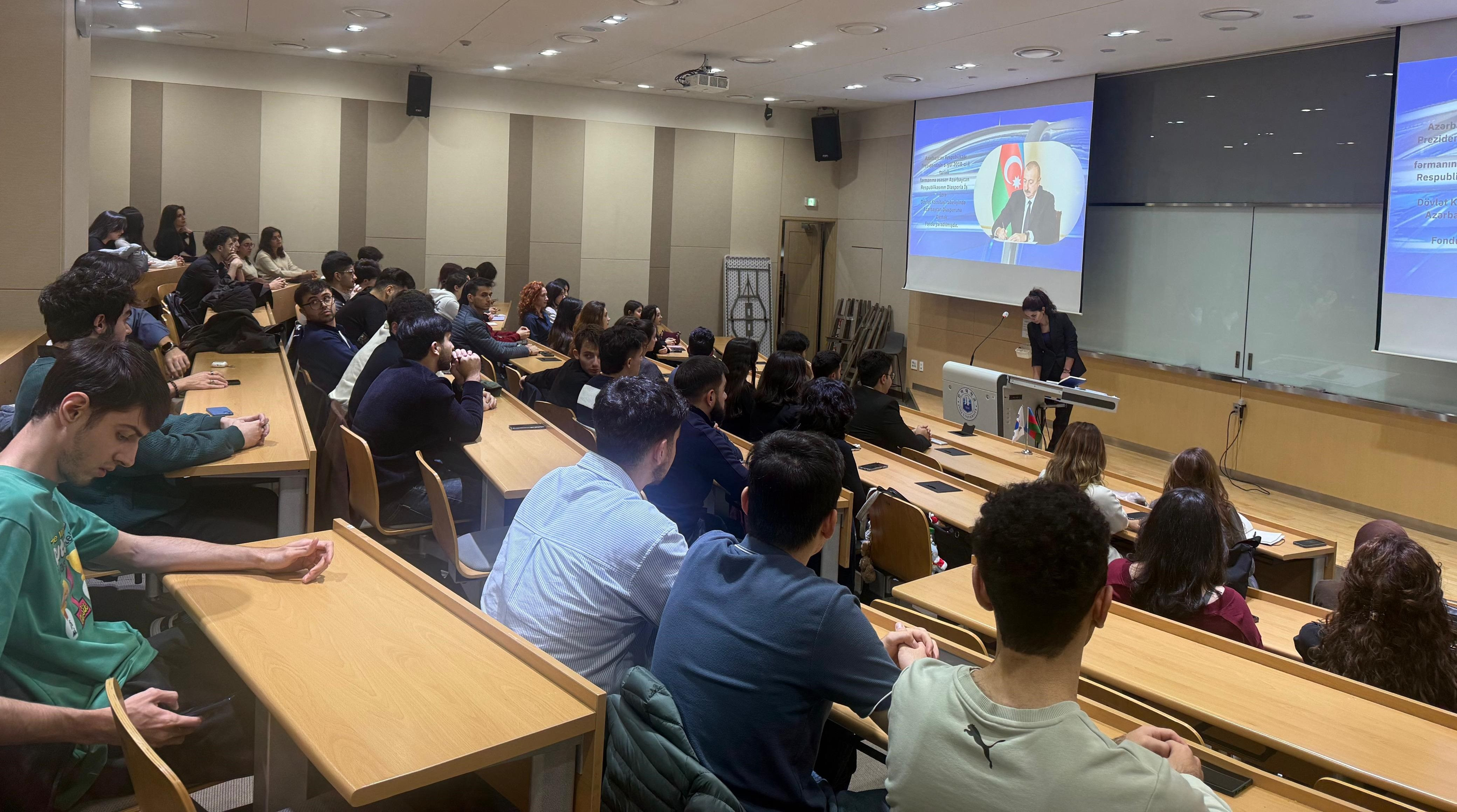 İnha Universitetində azərbaycanlı tələbələrlə görüş olub