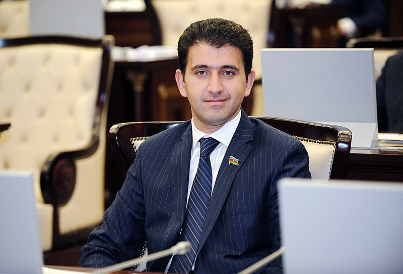 Deputat: Regionlarda yaşayan gənclərin Bakıya axınının qarşısı alınmalıdır