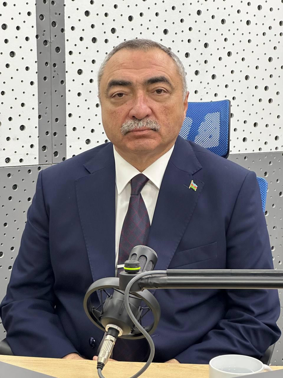 Professor millət vəkili ilə razılaşmadı: Azərbaycanda qadın sahibkarlığın inkişafı...