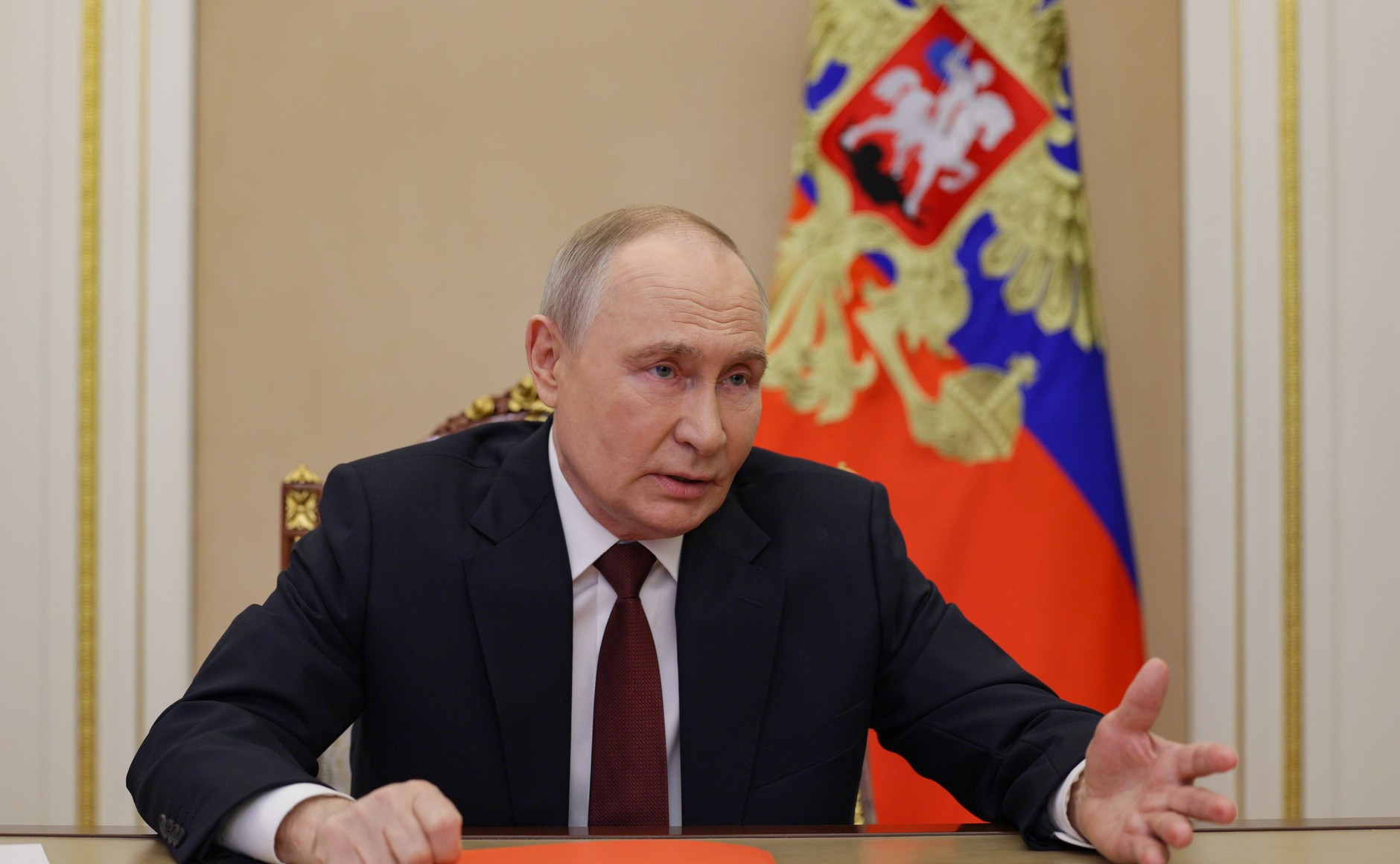 Putin: Trampın Ukrayna üzrə sülh planı Moskvanın əlindədir, lakin Kiyevin mövqeyi danışıqları dalana salır