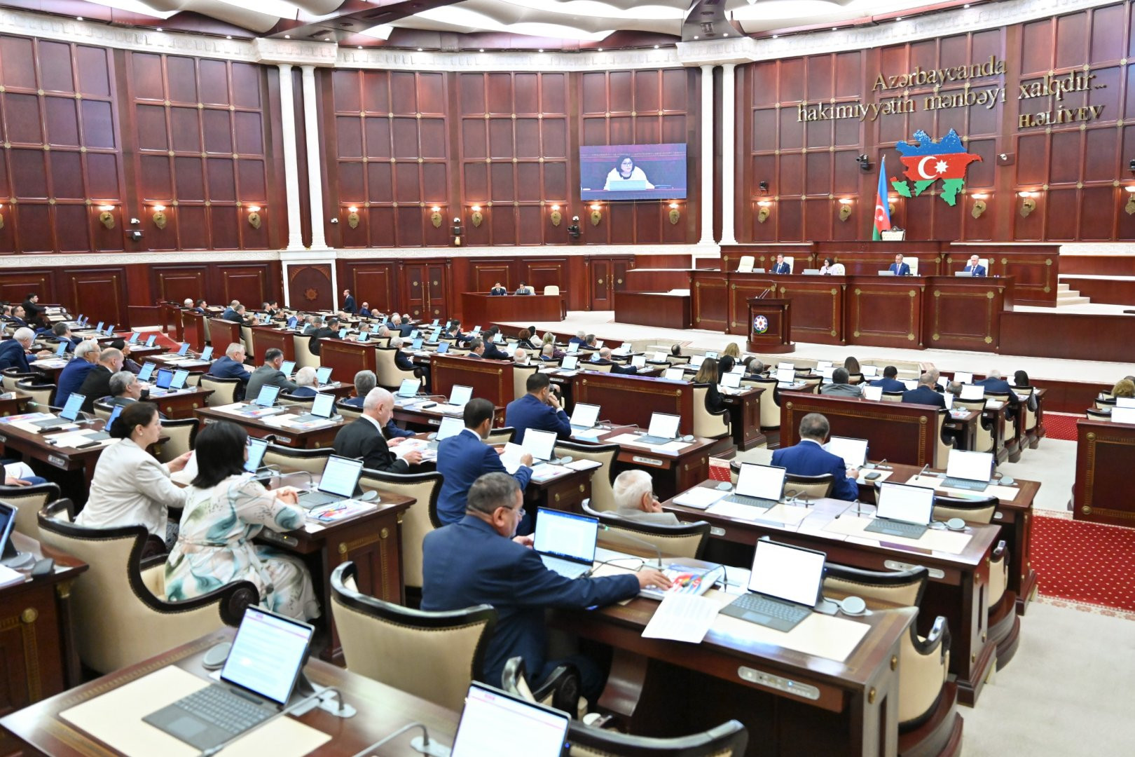 Milli Məclisin növbəti iclası dekabrın 2-si baş tutacaq