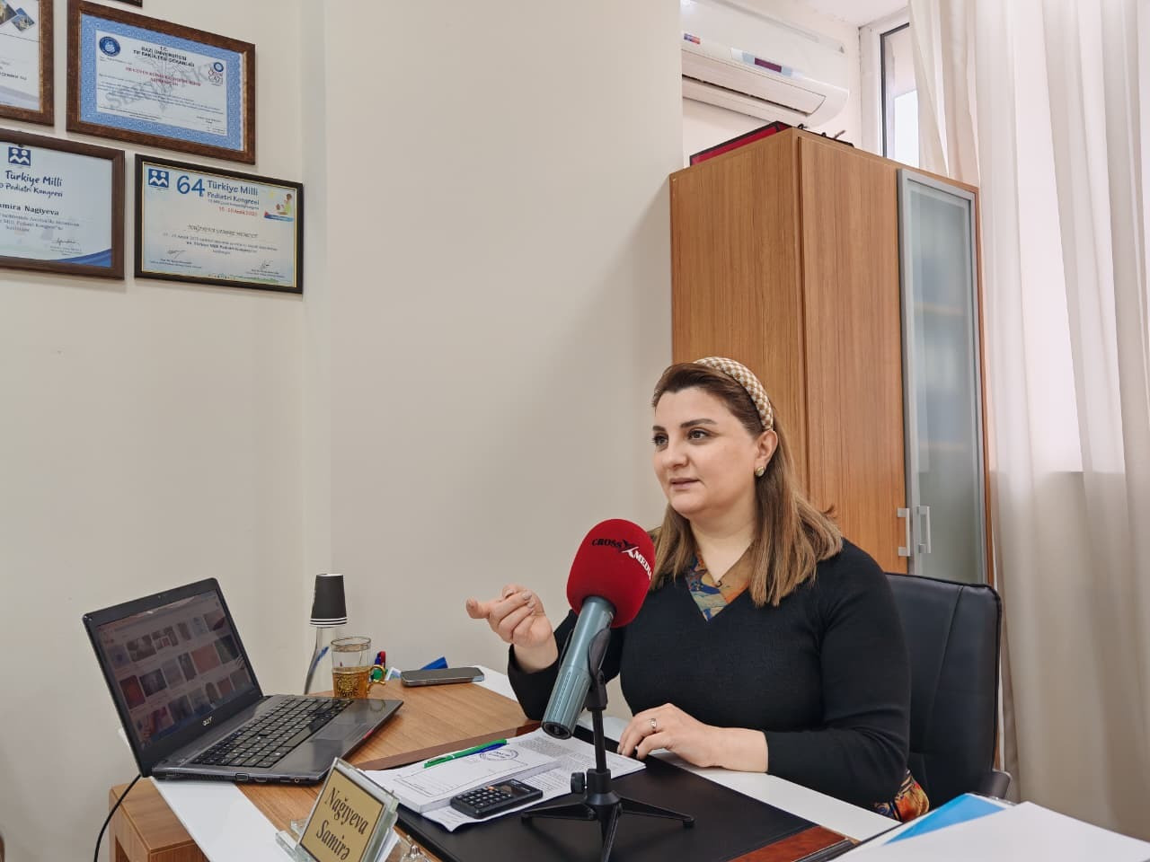 Pediatrla müsahibə: Süni intellekt valideynlərə çox düzgün tövsiyyələr verir-