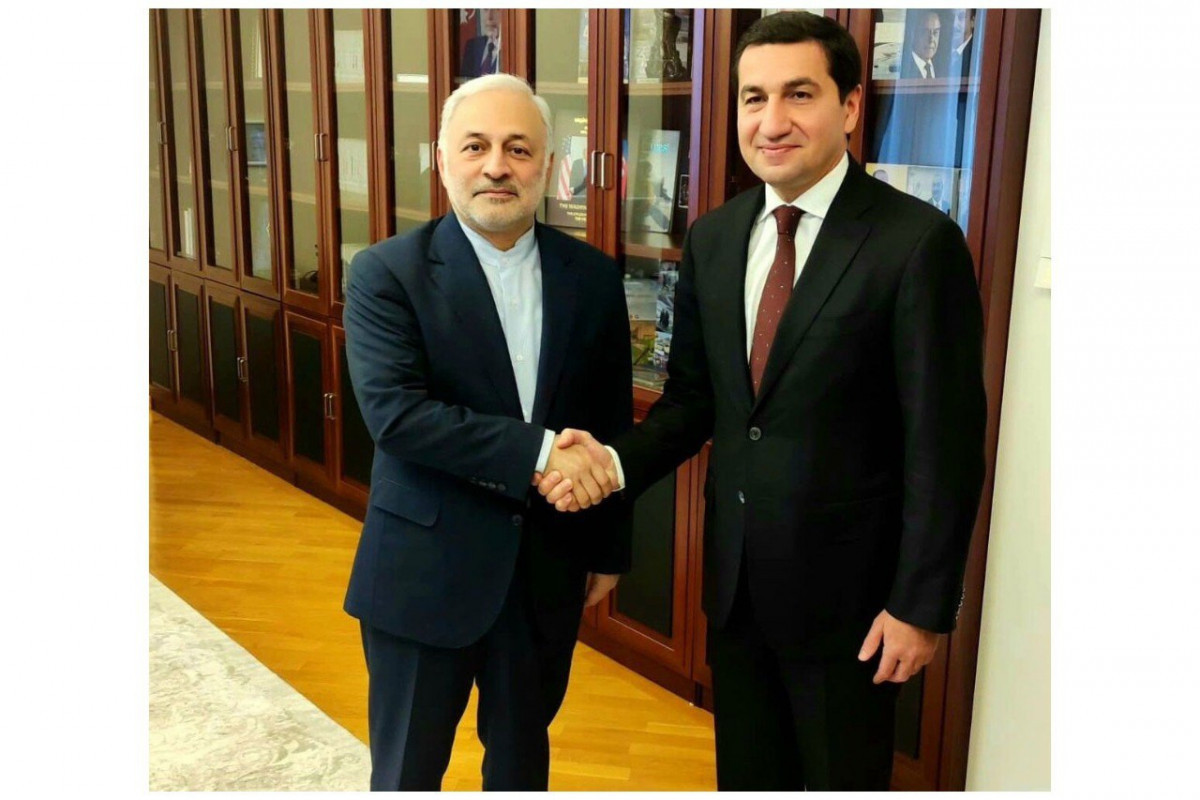 Hikmət Hacıyev İran XİN müavini ilə regional məsələləri müzakirə edib