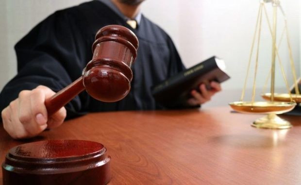 Hərbi Prokurorluq bir sıra cinayətlərdə ittiham olunan komandir barədə qərardan şikayət verib