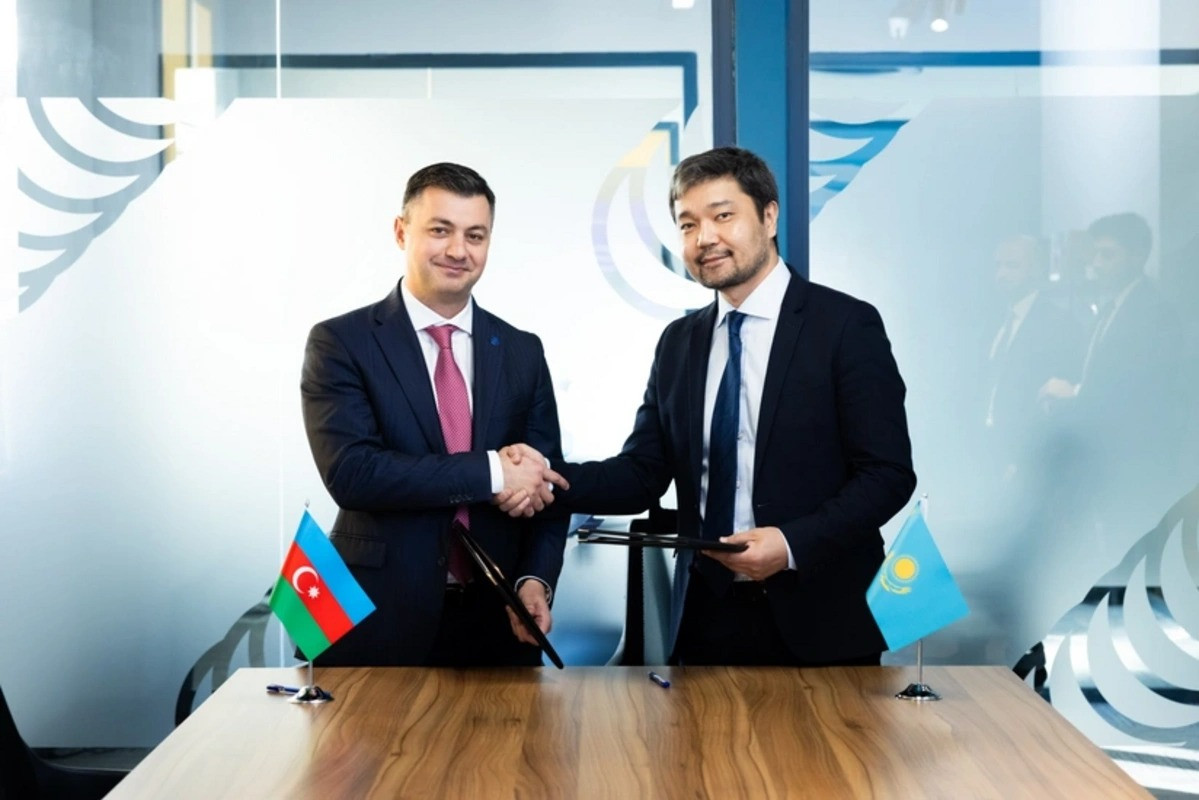 İRİA "Astana Hub" Texnoparkı ilə Anlaşma Memorandumu imzalayıb