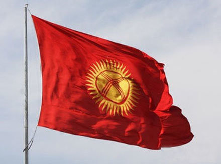 Qırğızıstanda növbədənkənar parlament seçkilərinə start verildi