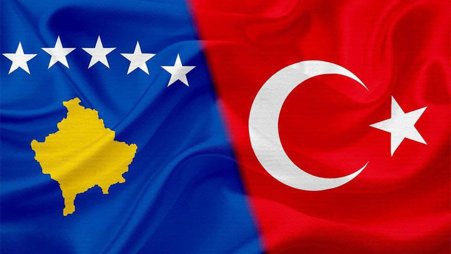 Kosovoda türkcə rəsmi status aldı: Balkanlarda “Türk küləyi”