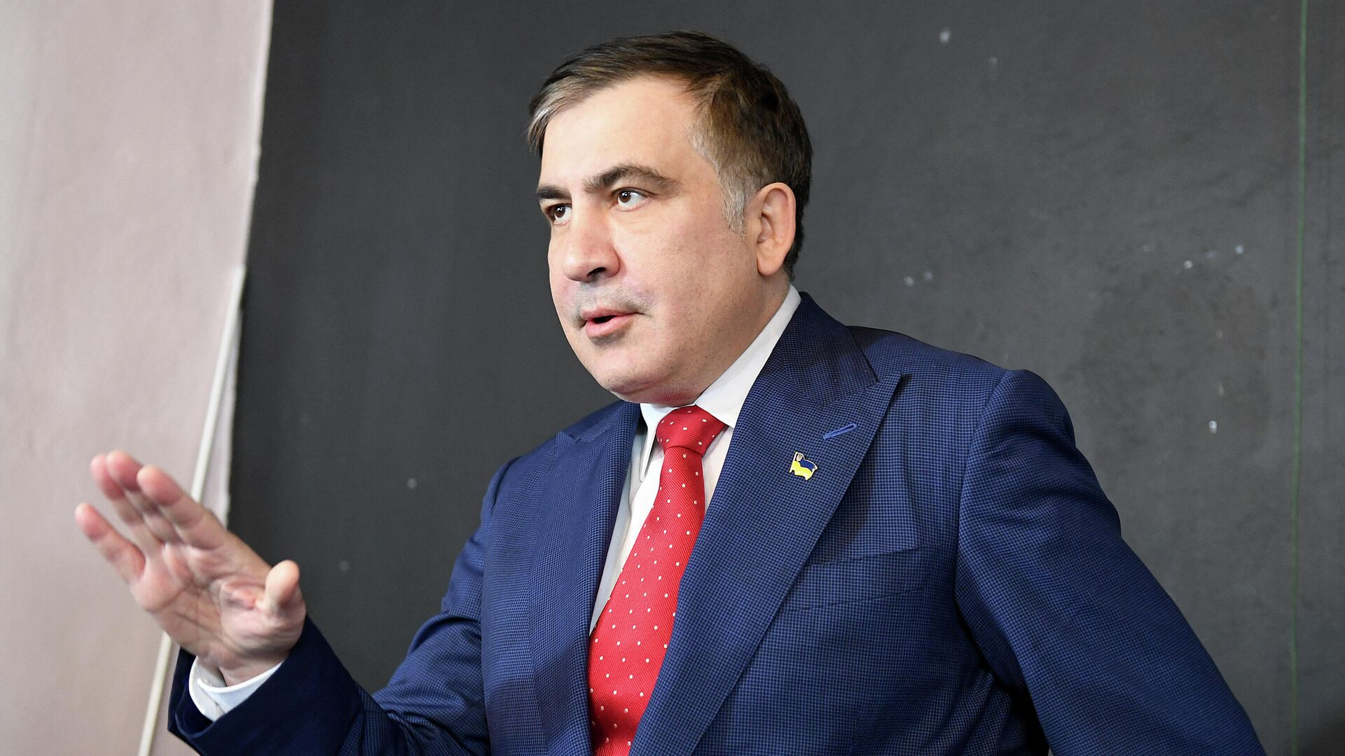 Saakaşvili Gürcüstanı Azərbaycanla münasibətləri pozmaqda tənqid edib