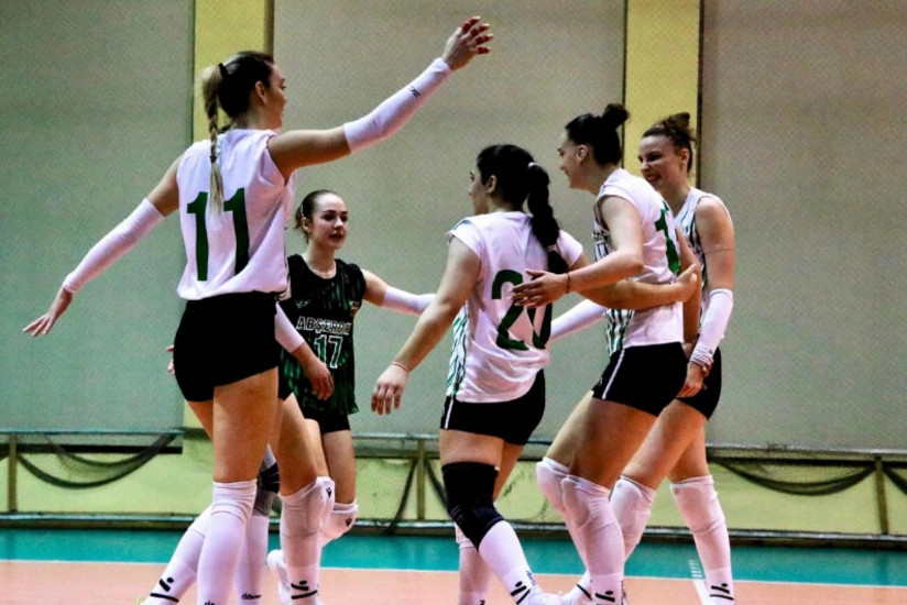 Qadın voleybolçular arasında Azərbaycan Yüksək Liqasında V tura yekun vurulub