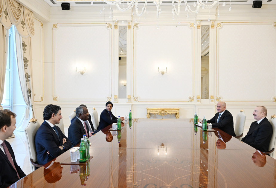 İlham Əliyev “Global Infrastructure Partners” şirkətinin baş icraçı direktorunu qəbul edib