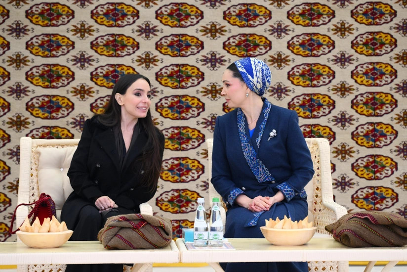 Leyla Əliyeva Türkmənistan milli mətbəxinə həsr olunan sərgidə iştirak edib