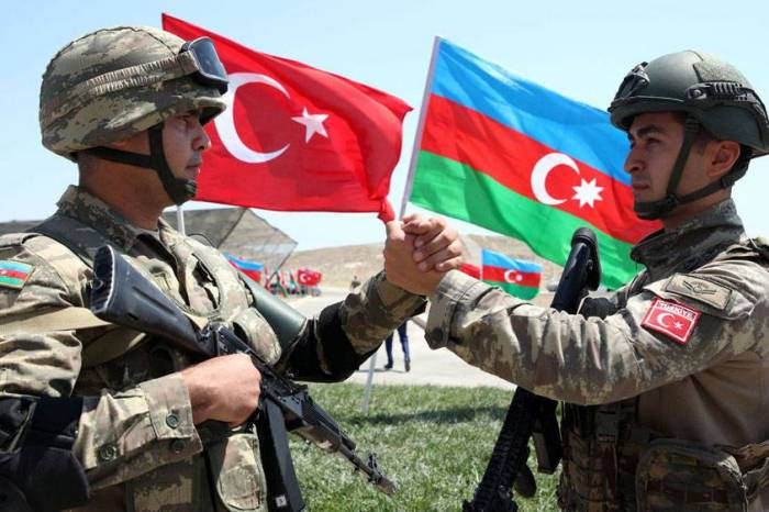 Azərbaycan- Türkiyə hərbi əməkdaşlığı yeni mərhələyə keçir-