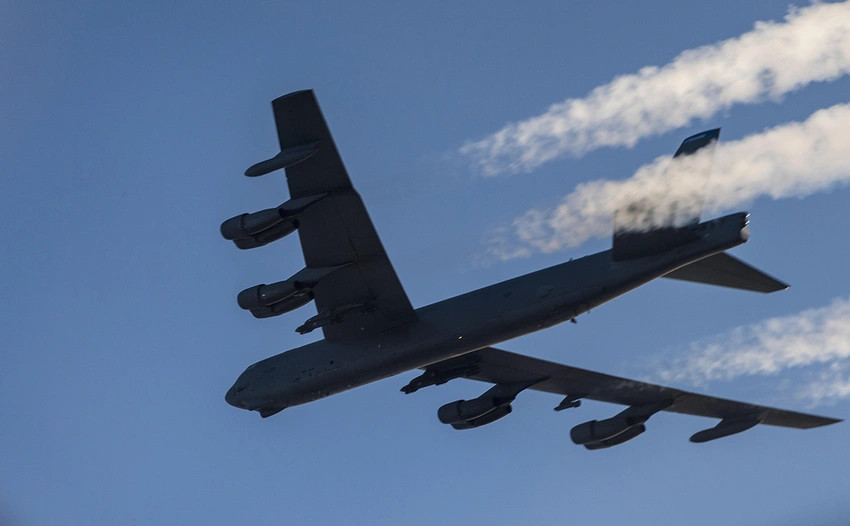 ABŞ B-52H bombardmançıları Yapon Dənizində “güc nümayişi” edib