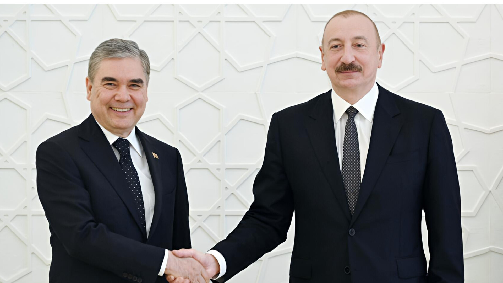 Azərbaycan Prezidenti Qurbanqulu Berdiməhəmmədovu təbrik edib