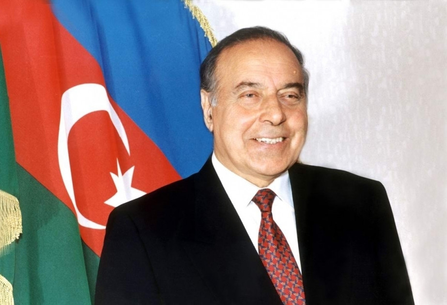 Heydər Əliyev müstəqil Azərbaycan dövlətini quraraq dövlətçilik ənənələrinin varisliyini təmin etmişdir -