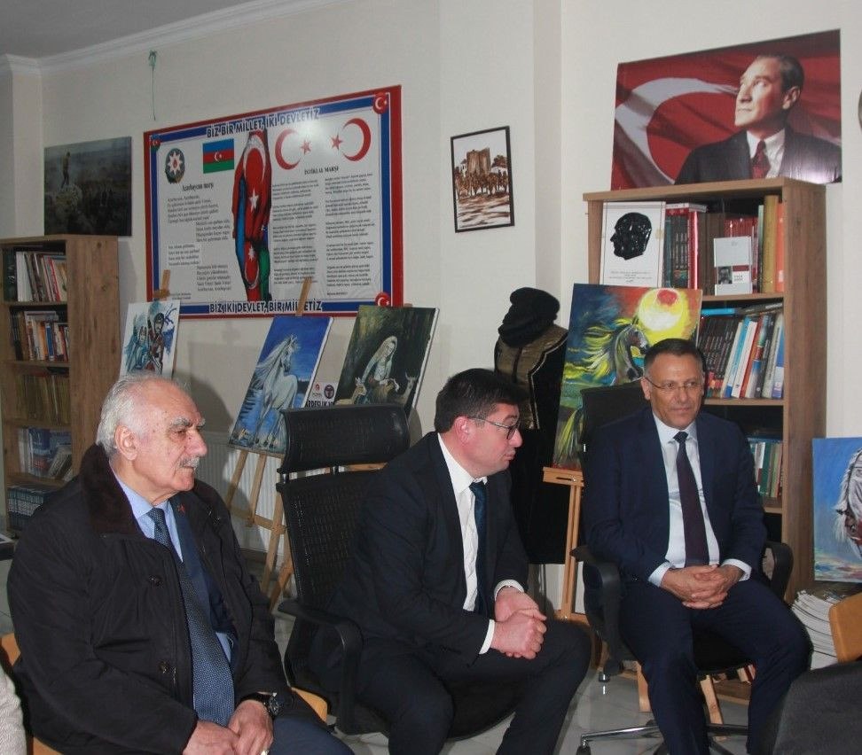 İğdır Azərbaycan Evində Ulu Öndər Heydər Əliyevin əziz xatirəsi anılıb