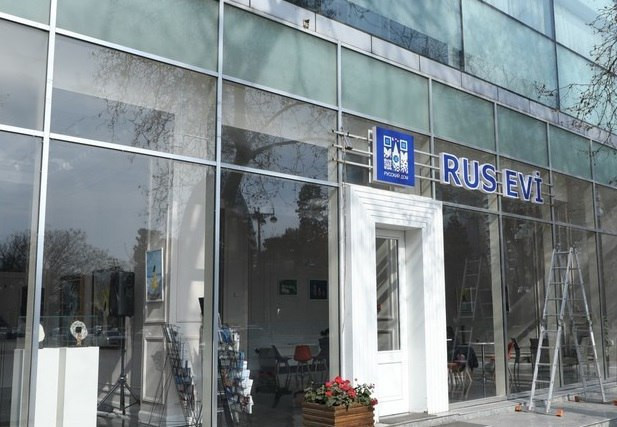 Rusiya Bakıda “Rus evi”nin yenidən açılmasında israrlıdır
