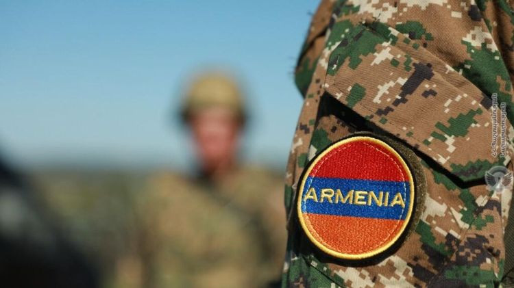 Ermənistanda məcburi hərbi xidmətin müddəti azaldılır