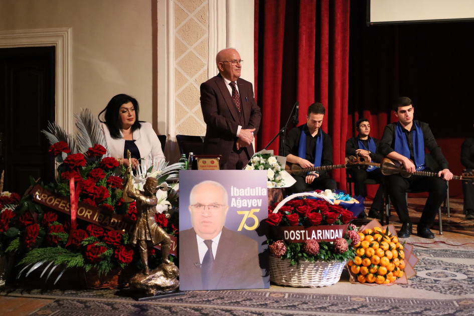 Professor İbadulla Ağayevin anadan olmasının 75 illiyi qeyd edilib