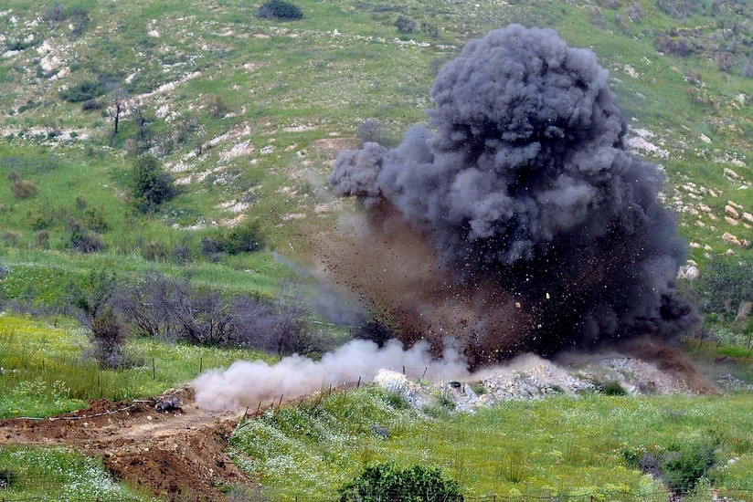 Ağdamda mülki şəxs minaya düşərək xəsarət alıb