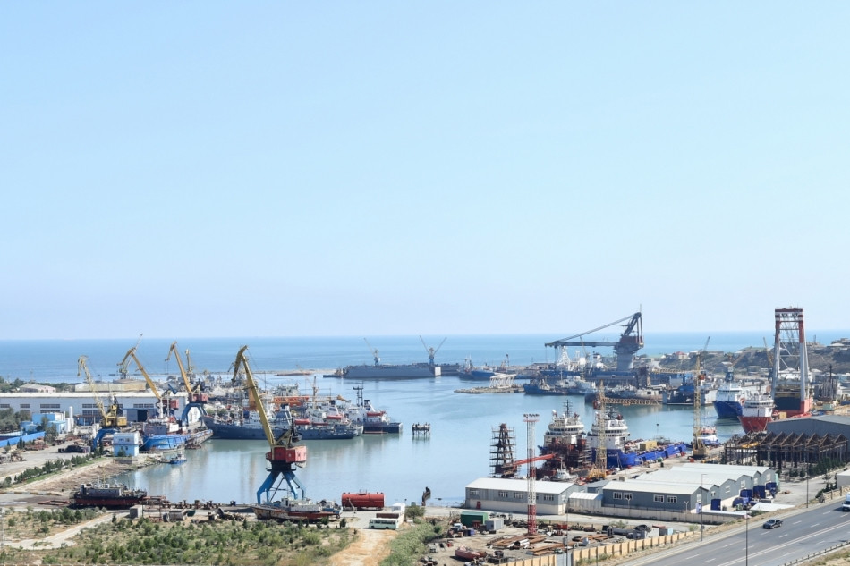 “Bibiheybət”in işçiləri digər zavodlara köçürülür