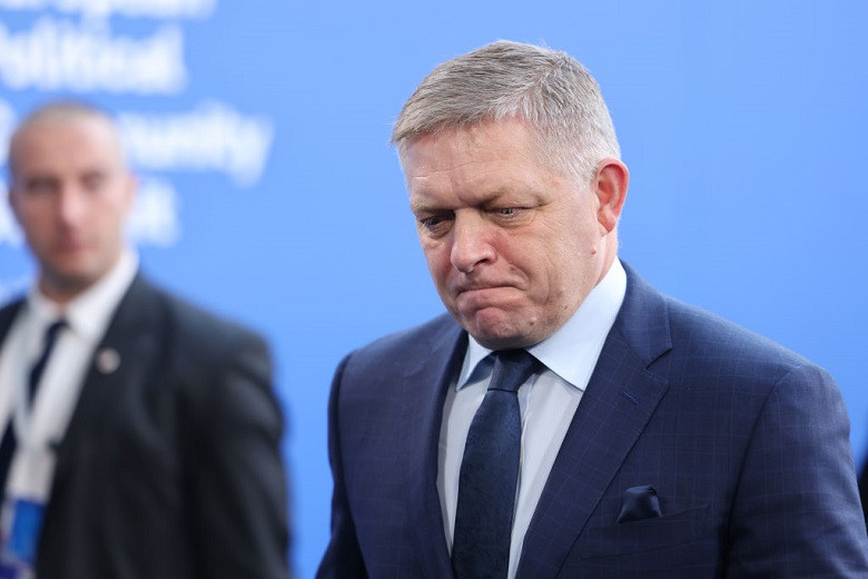 Brüsseldə Slovakiya baş nazirinin təyyarəsi zədələndi