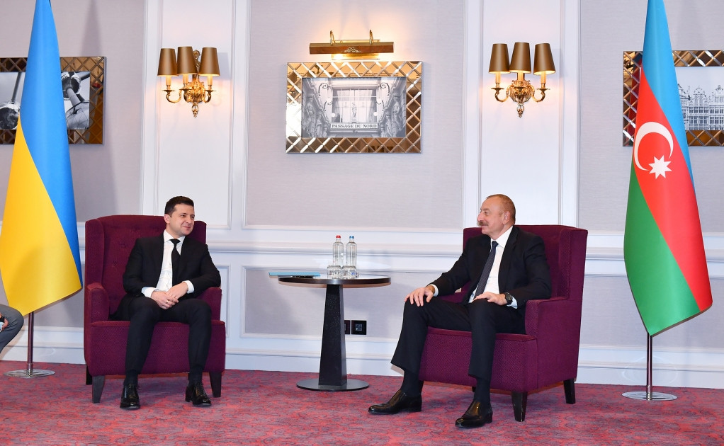Volodimir Zelenski Prezident İlham Əliyevi təbrik edib
