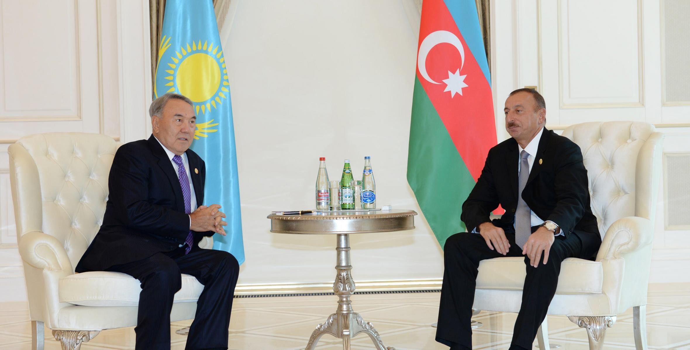 Nursultan Nazarbayev Azərbaycan Prezidentini təbrik edib