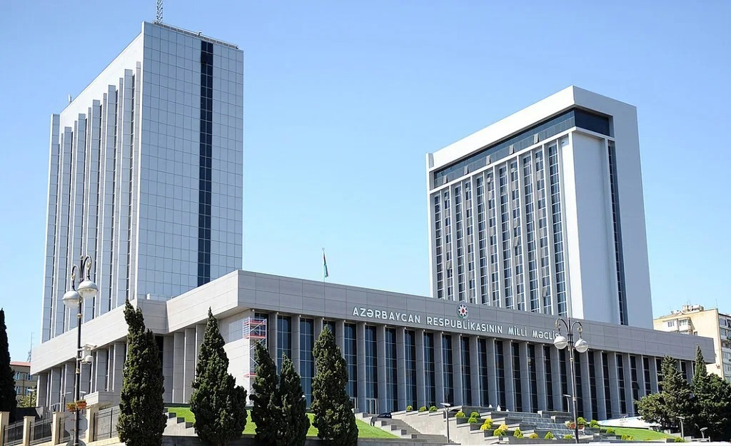 Milli Məclis notariat hərəkətləri sirrinin saxlanılması qaydalarında dəyişikliyi ilk oxunuşda qəbul edib