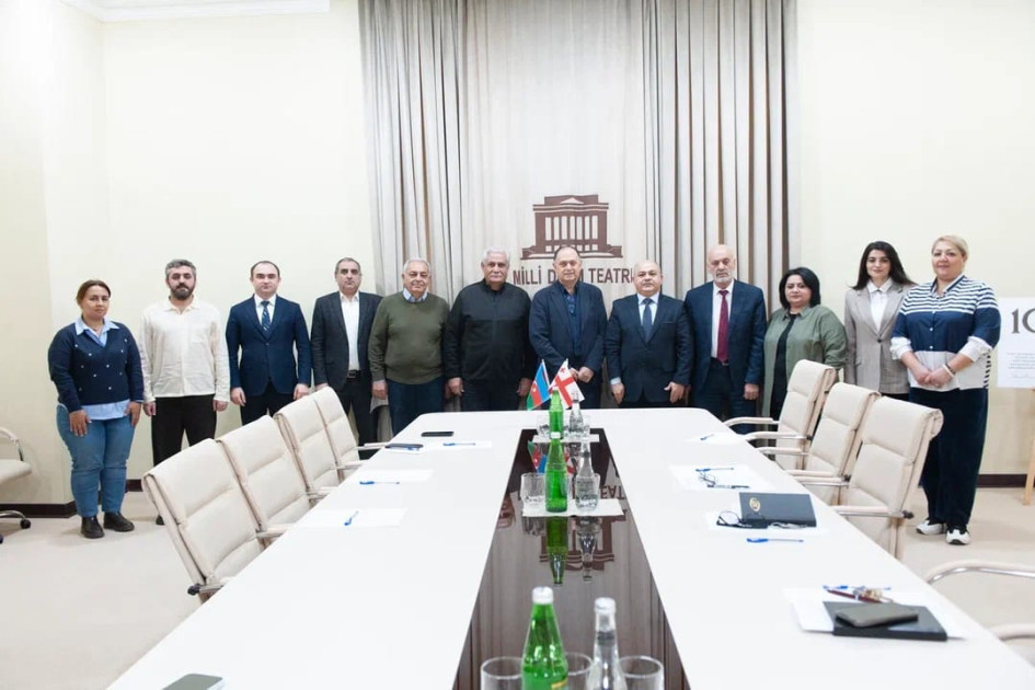 Milli Teatrın yeni tamaşası: "Kral Lir" gürcü rejissorun quruluşunda
