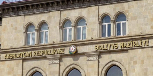Ədliyyə naziri bu notariusla bağlı əmr imzaladı