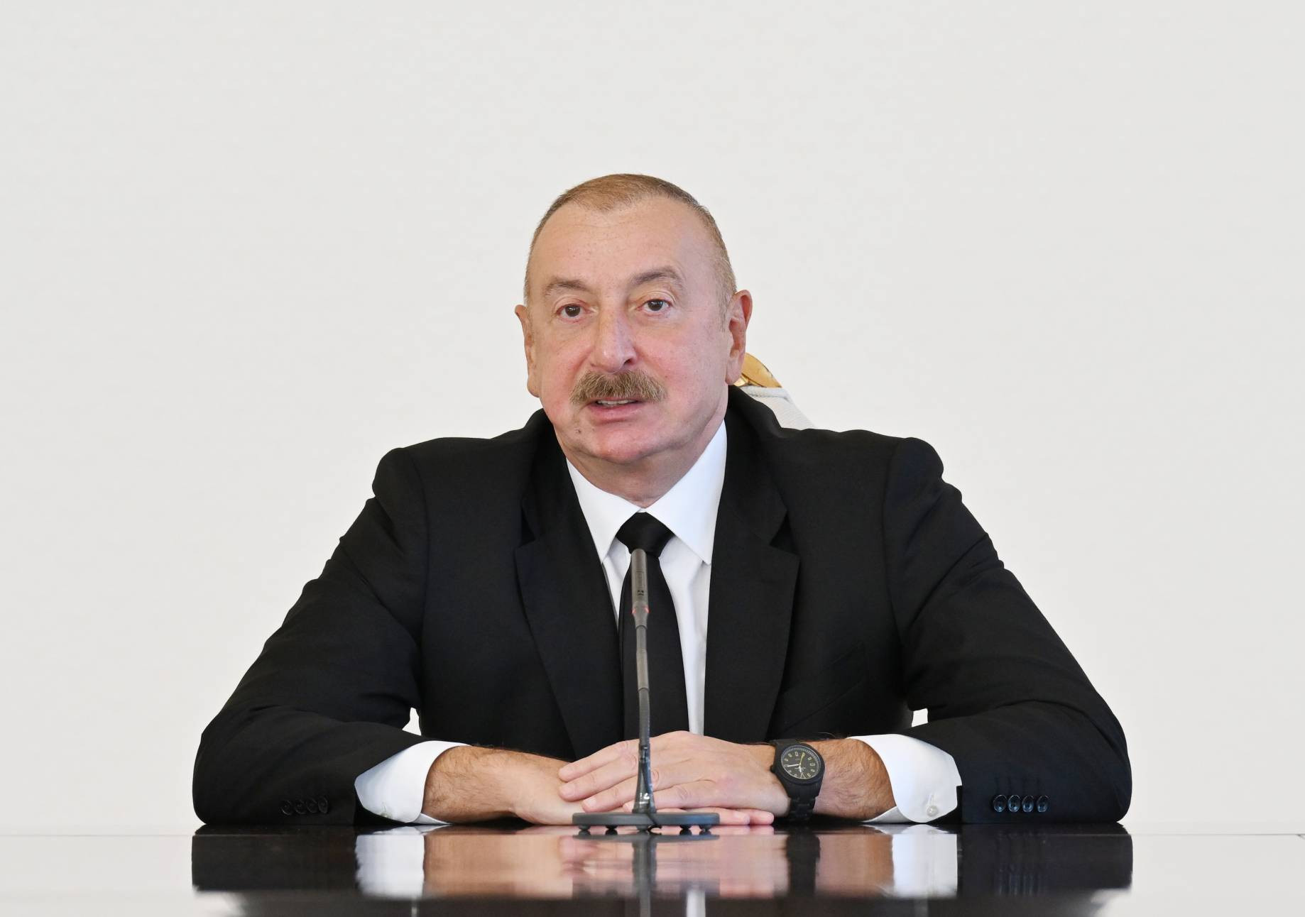 Mixail Qutseriyev Prezident İlham Əliyevi doğum günü münasibətilə təbrik edib