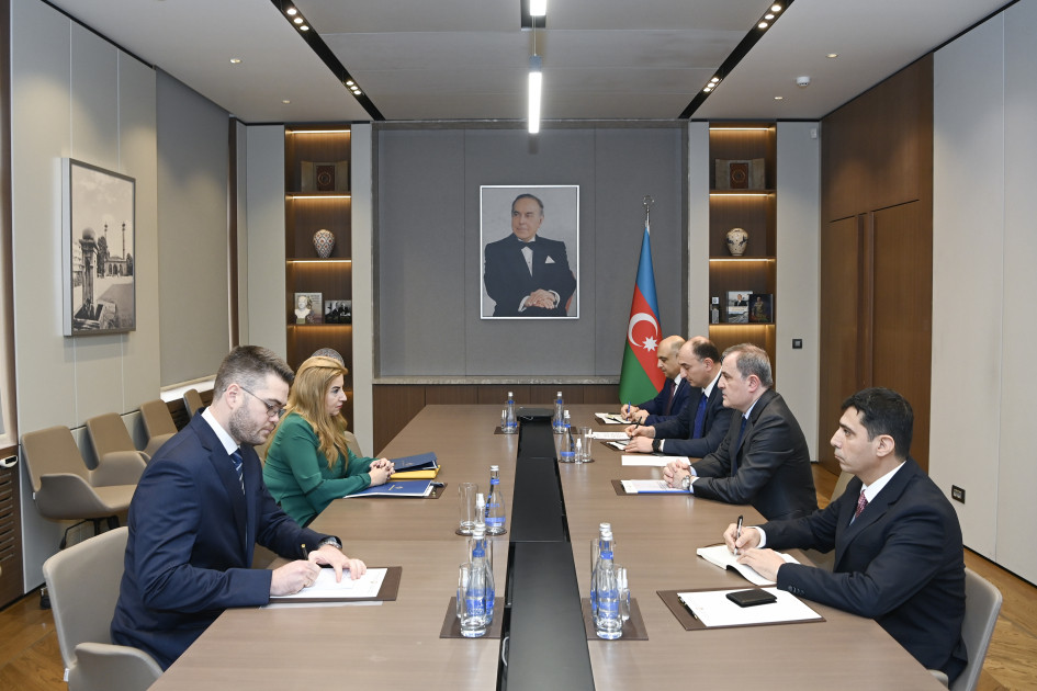 Azərbaycan ilə Yunanıstan arasında ikitərəfli və çoxtərəfli əməkdaşlığın mövcud vəziyyəti ətrafında fikir mübadiləsi aparılıb