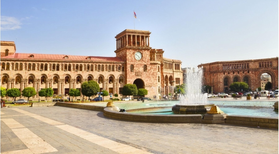 Ermənistanda Kilsənin torpaq mülkiyyəti hüququnun ləğvi gündəmdədir