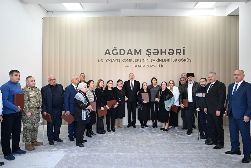 İlham Əliyev Ağdamda 2-ci yaşayış kompleksinin açılışında iştirak edib və buraya köçən sakinlərlə görüşüb -