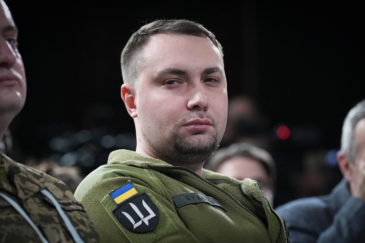 Budanov Zaporoje cəbhəsindəki xüsusi bölməni ziyarət edib