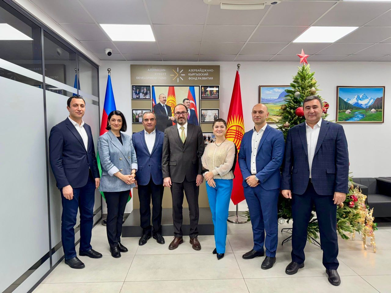 Qırğızıstandakı azərbaycanlı rəhbər şəxslərlə görüş keçirilib
