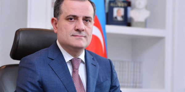 Ceyhun Bayramov Azərbaycan vətəndaşlarına münaqişə zonalarından uzaq durmalarını tövsiyə edib