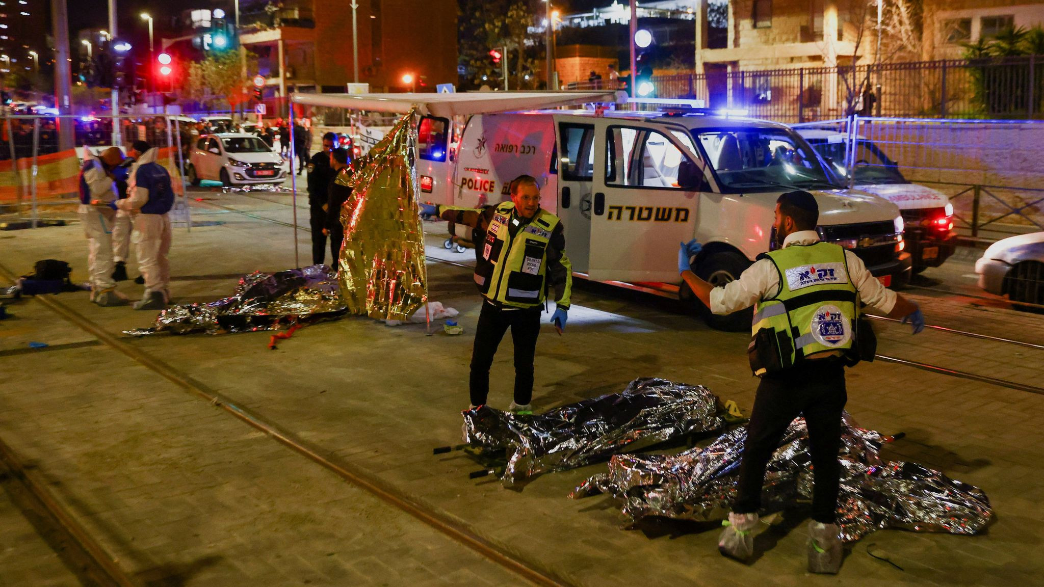 İsrailin şimalında silsilə terror aktları baş verib, iki nəfər ölüb