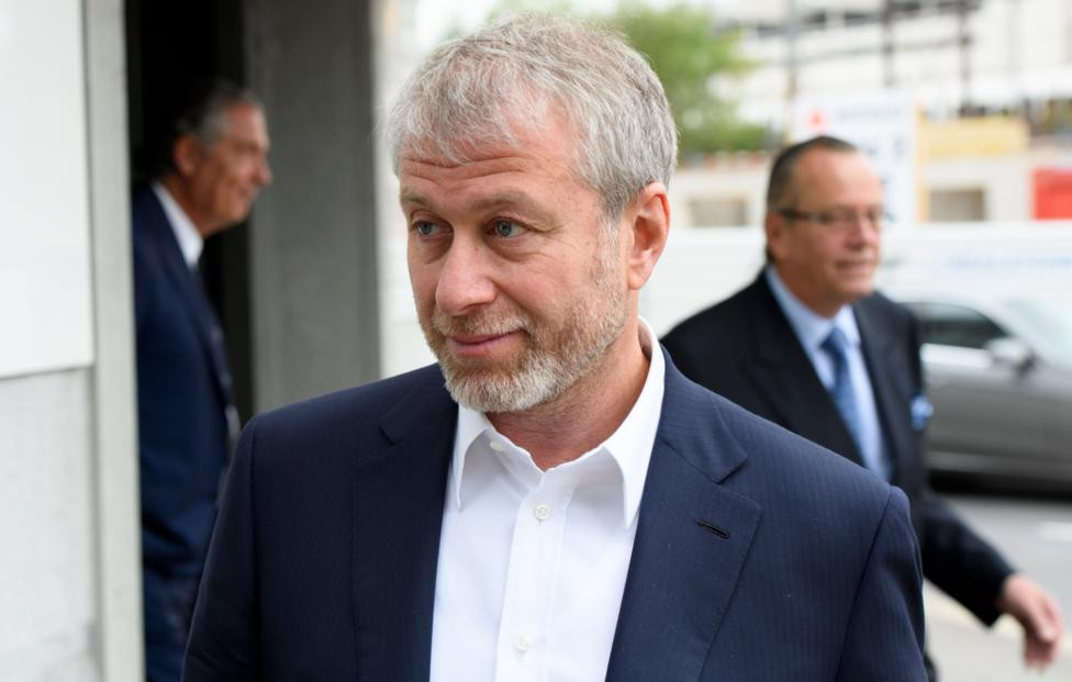 Abramoviç “Çelsi”nin satışından əldə olunan vəsaiti Kiyevə köçürməkdən imtina edib