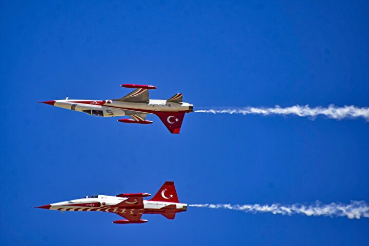 Türkiyə İspaniyaya 2,6 milyard avroluq hərbi aviasiya təchizatına müqavilə imzalayıb