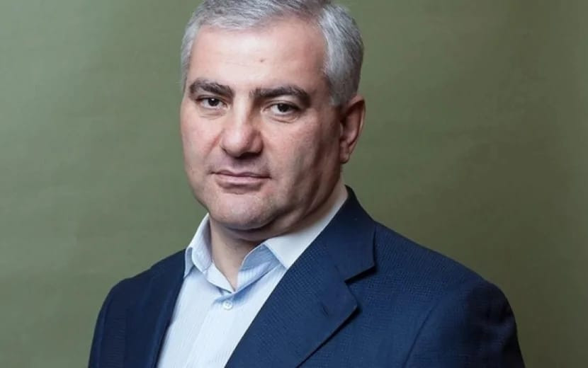 Erməni iş adamı Samvel Karapetyan ev dustaqlığına buraxılır